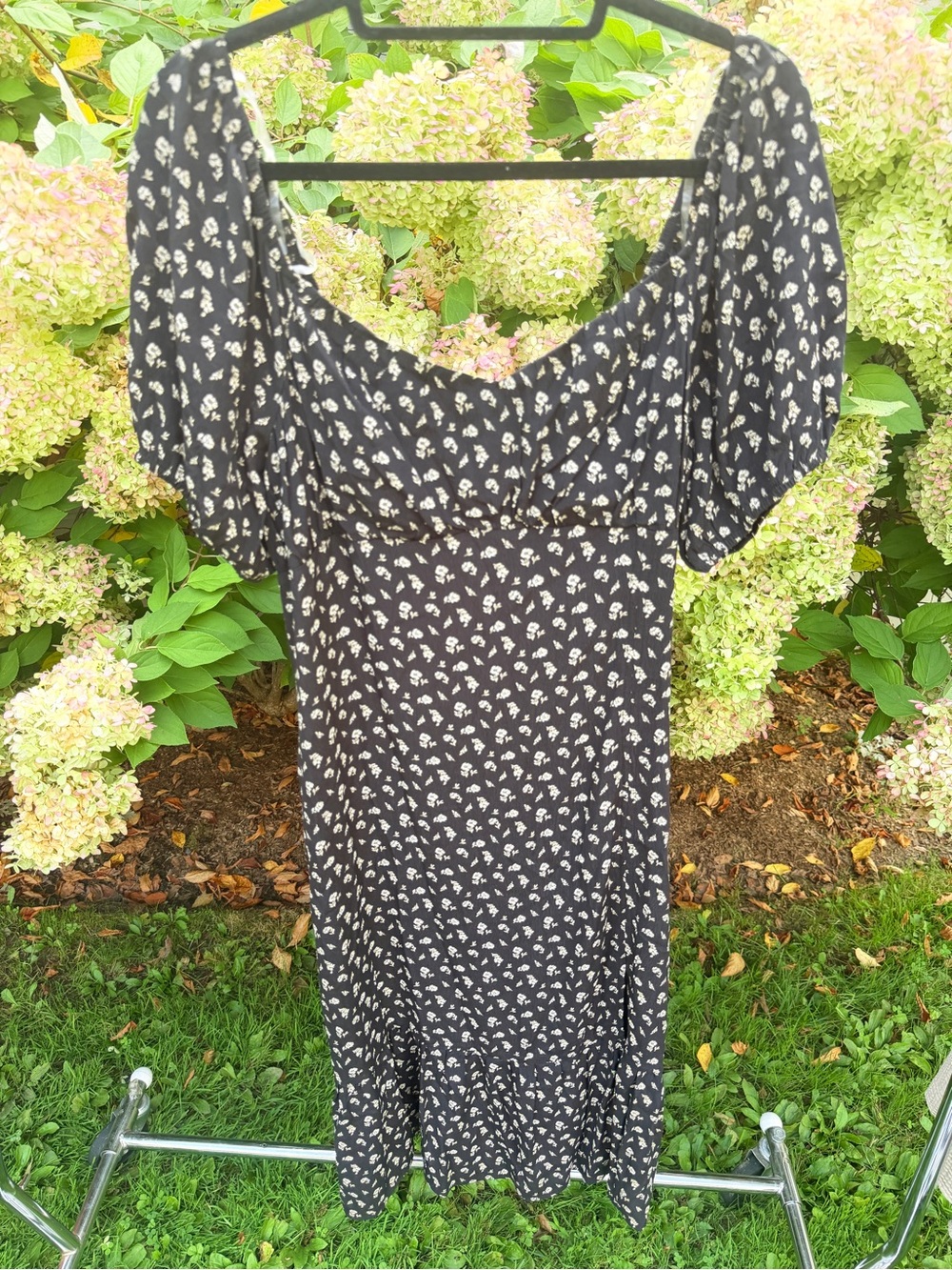 Black Floral Maxi Dress with Puff Sleeves